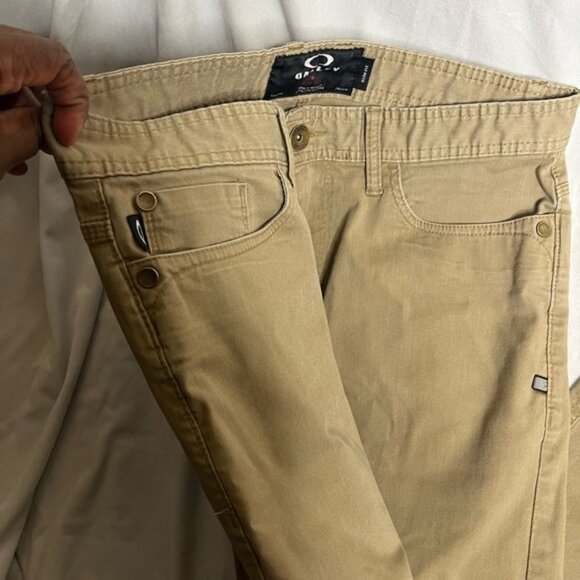 Oakley Canvas Pants Mens 30 Khaki 100% Cotton Measures 30x32" Field Silm Fit - Picture 4 of 7